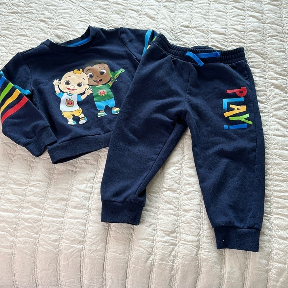 🧡2T Cocomelon sweat suit matching two-piece like new
